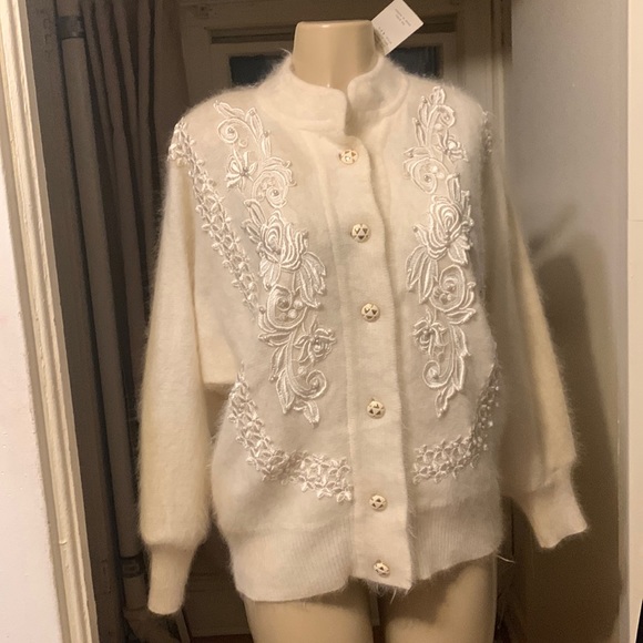 Vintage GIZELE SWEATER - Picture 1 of 8